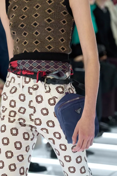 Look 76